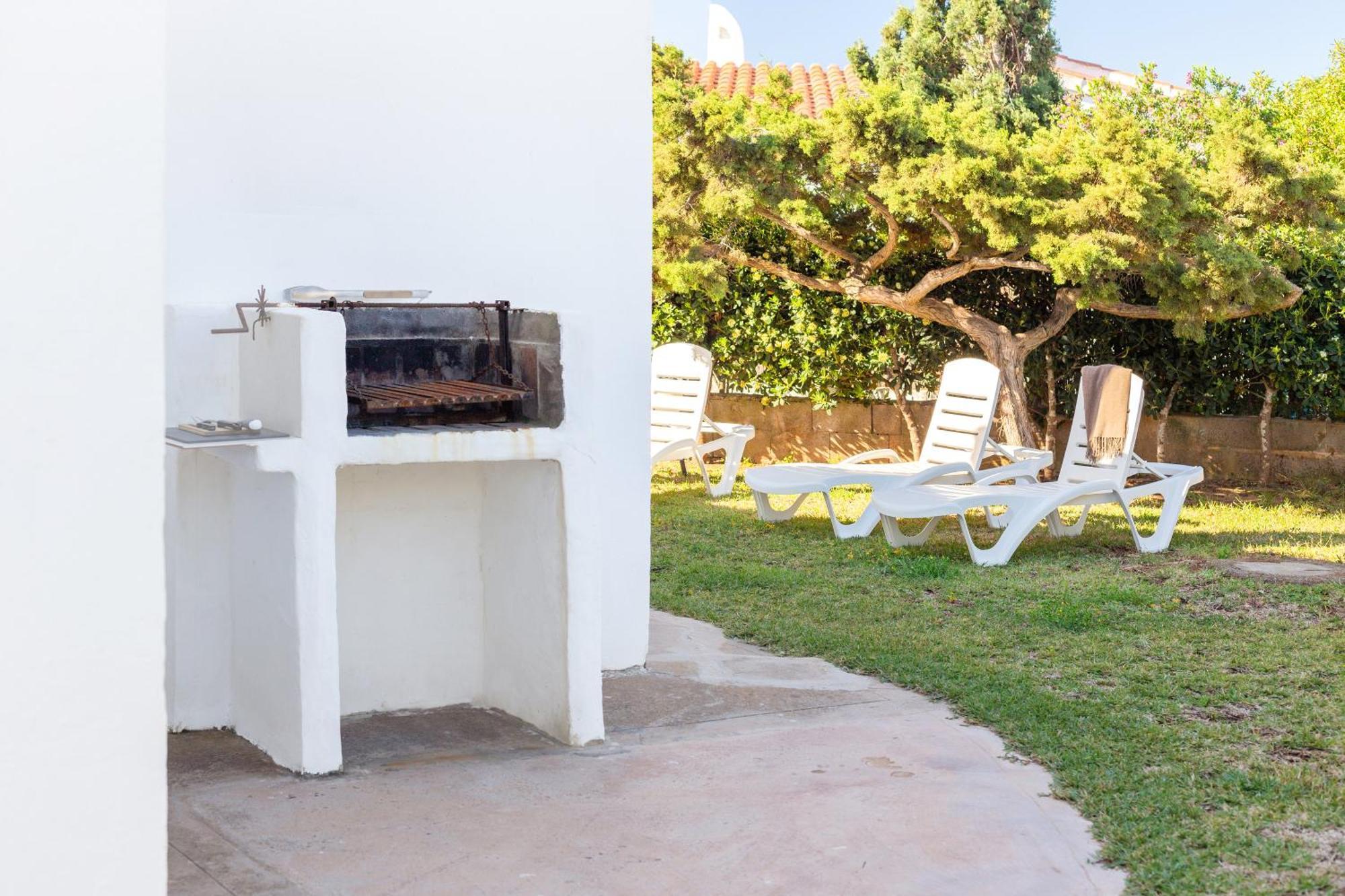 Villa Goyo Cala'N Bosch  Exterior photo
