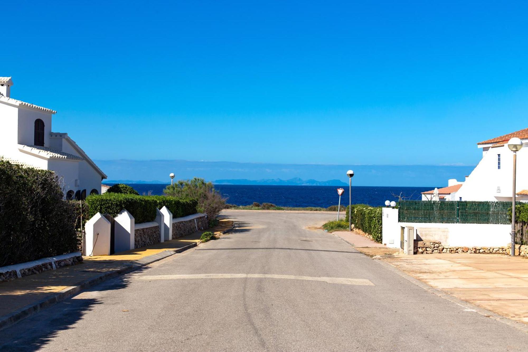 Villa Goyo Cala'N Bosch  Exterior photo